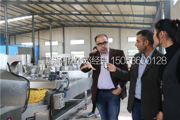 欢迎印度尼西亚朋友来厂考察爆米花流水线设备
